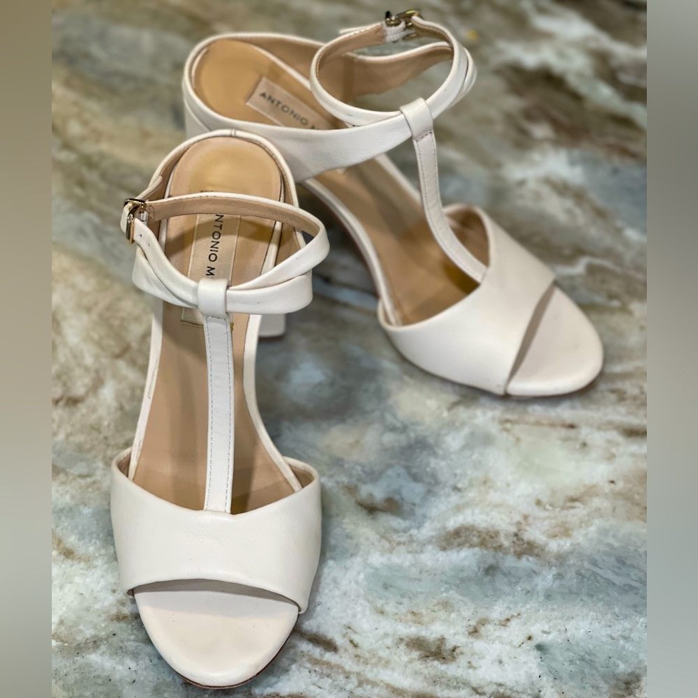 ANTONIO MELANI Cream Heels